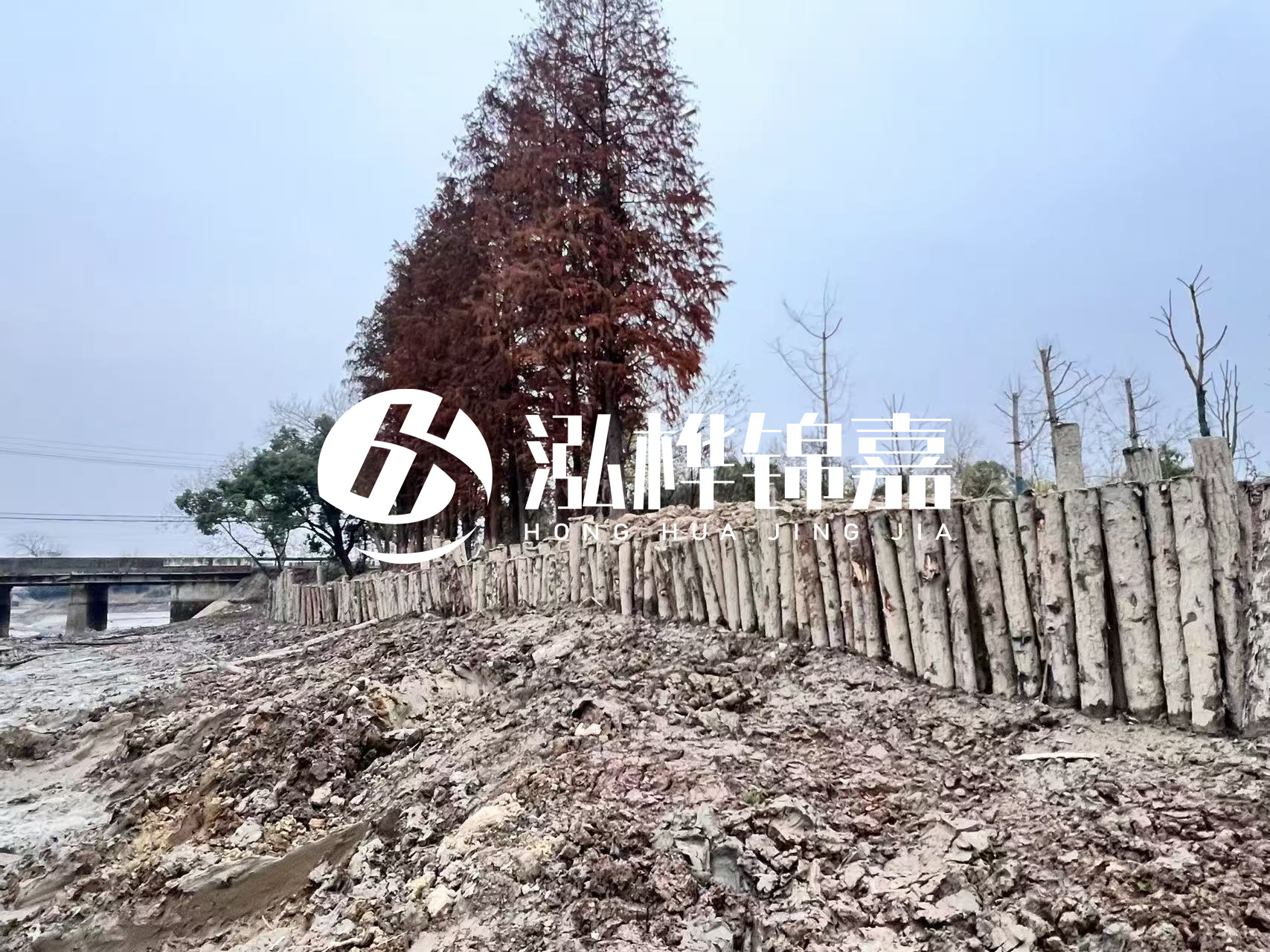 平?jīng)鐾跈C打木樁專業(yè)施工-松木樁工程量怎么計算的？